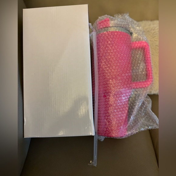 40 OZ HOT PINK INSULATED TUMBLER - Picture 2 of 5